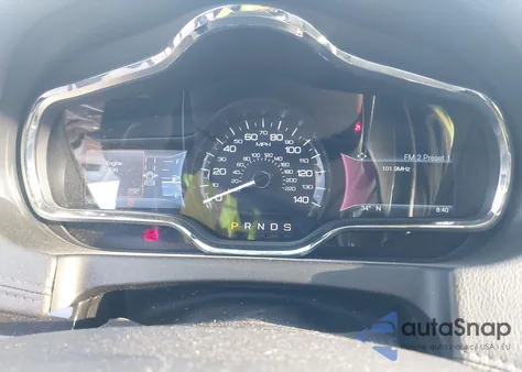 2019 Lincoln Mkt Reserve z USA, uszkodzony, nr VIN 2LMHJ5AT9KBL01888